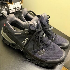 On Cloud Wanderer Men’s Size 10 Waterproof Trail Running Shoes